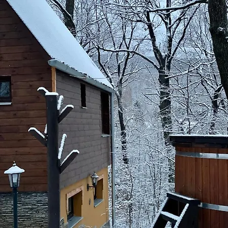 Toelgyes Menedek * Noszvaj